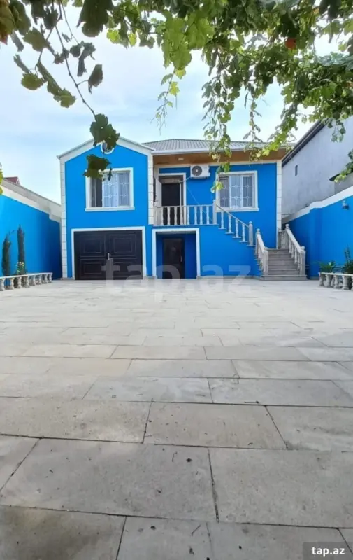 Satılır 6 otaqlı həyət evi 220 m²