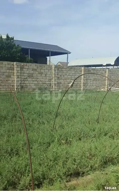 Satılır 3 otaqlı həyət evi 400 m²