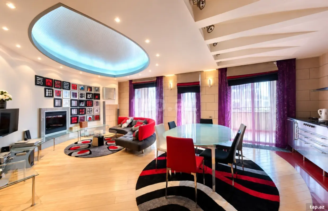 Satılır 3 otaqlı yeni tikili 140 m²