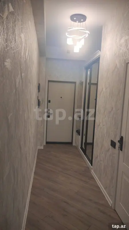 Satılır 3 otaqlı yeni tikili 97 m²