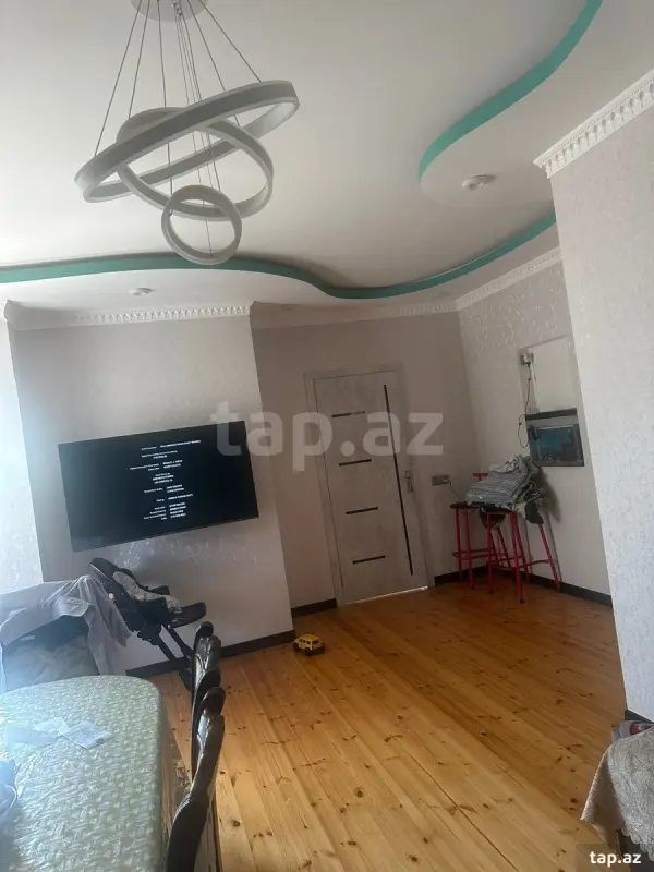 Satılır 3 otaqlı həyət evi 300 m²