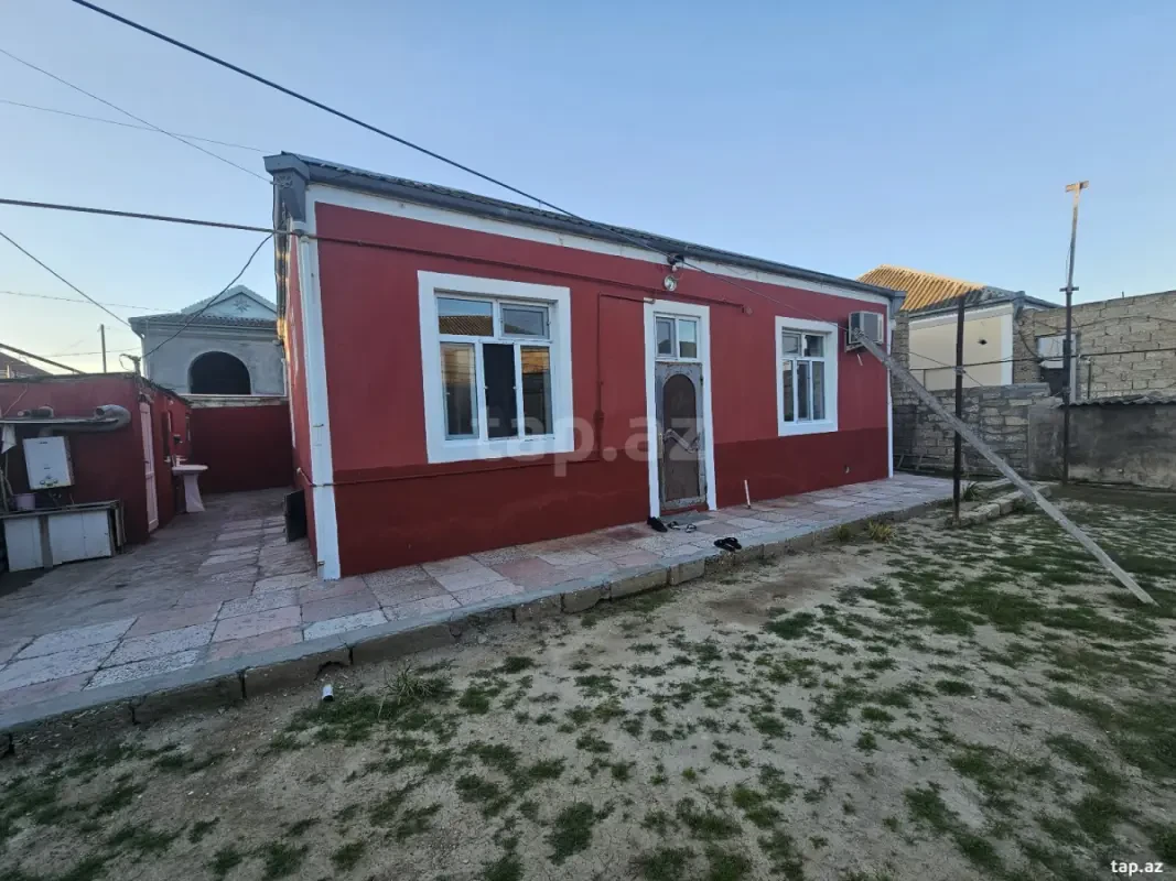 Satılır 3 otaqlı həyət evi 100 m²