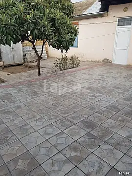 Satılır 3 otaqlı həyət evi 70 m² — Gəncə 3 otaq 70.00 m²