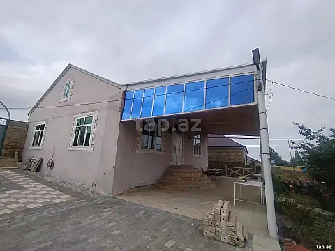 Kirayə verilir 4 otaqlı həyət evi 10 m² — Şamaxı 4 otaq 10.00 m²