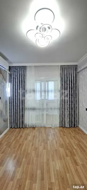 Satılır 2 otaqlı yeni tikili 43 m²