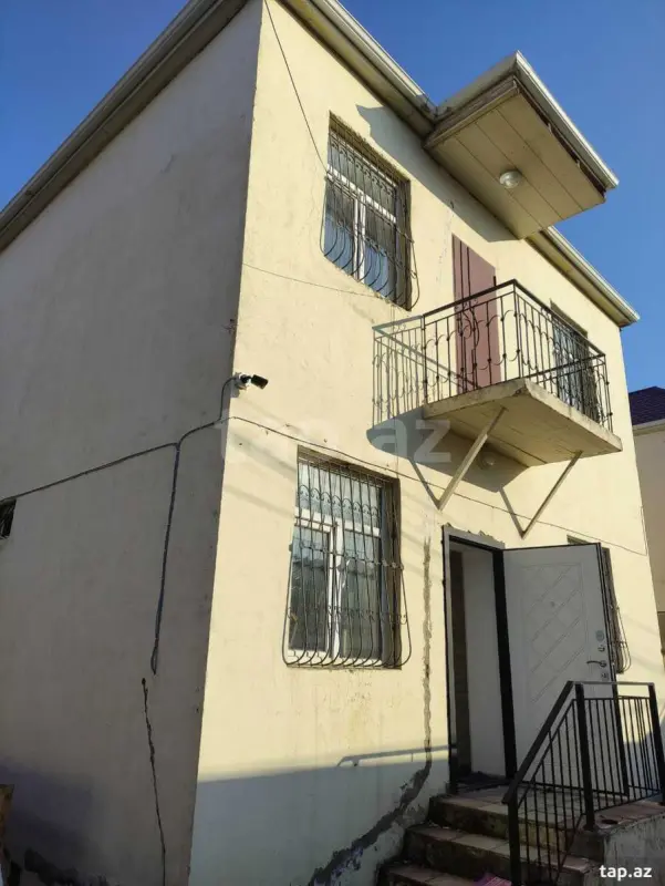 Satılır 4 otaqlı həyət evi 102 m²