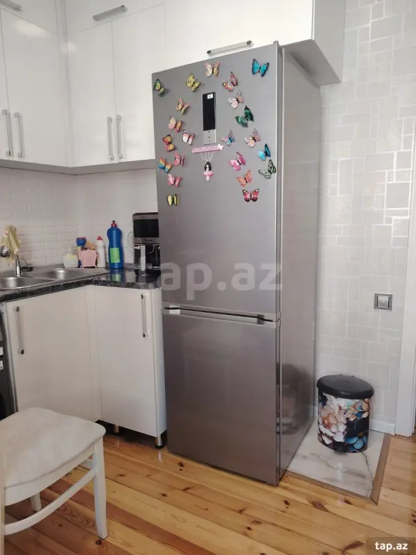 Kirayə verilir 3 otaqlı yeni tikili 80 m²