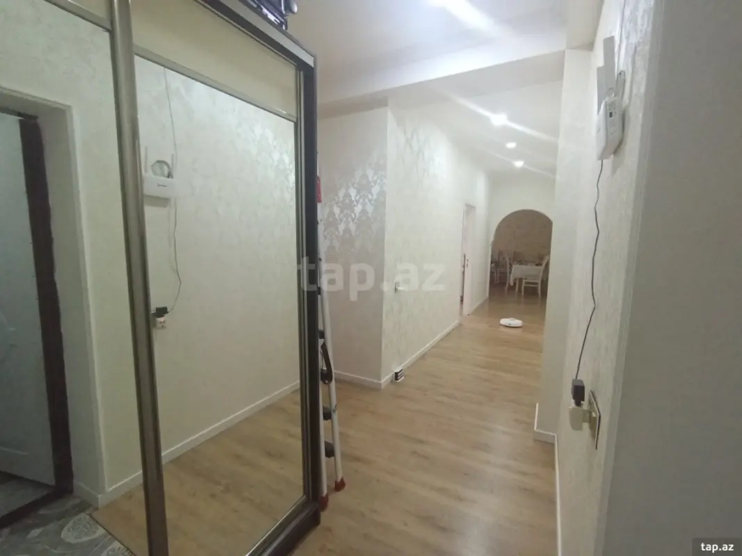 Satılır 3 otaqlı yeni tikili 95 m²