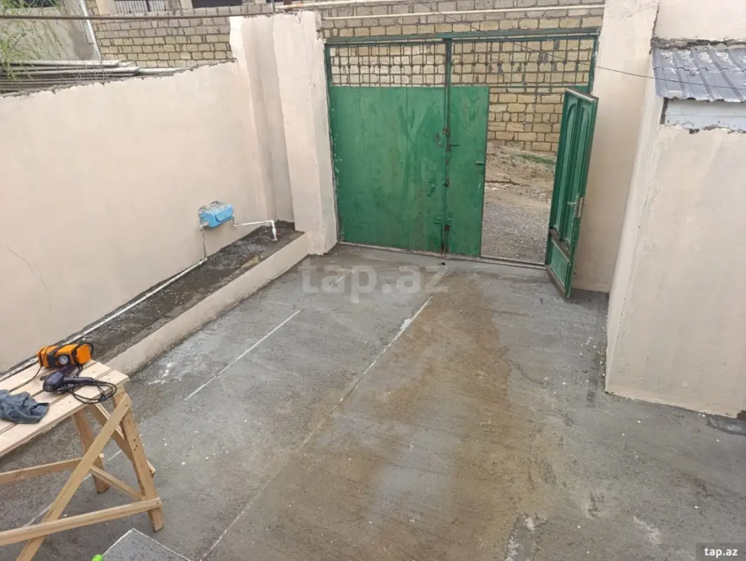 Satılır 2 otaqlı həyət evi 65 m²
