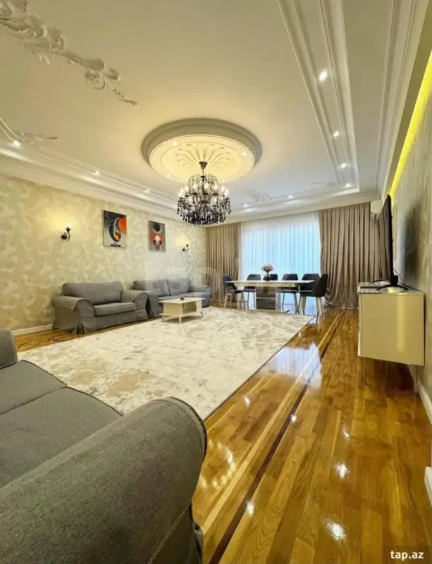 Satılır 3 otaqlı yeni tikili 125 m²