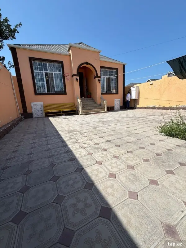 Satılır 5 otaqlı həyət evi 120 m²