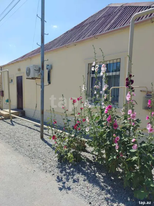 Satılır 4 otaqlı həyət evi 134 m²