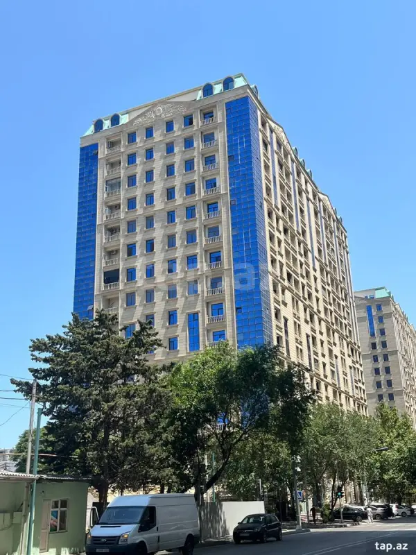 Satılır 3 otaqlı yeni tikili 141 m²