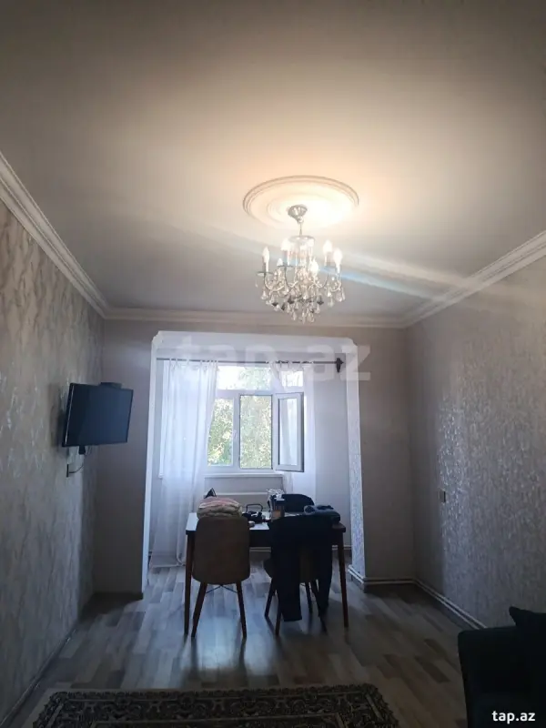 Satılır 3 otaqlı mənzil 76 m²