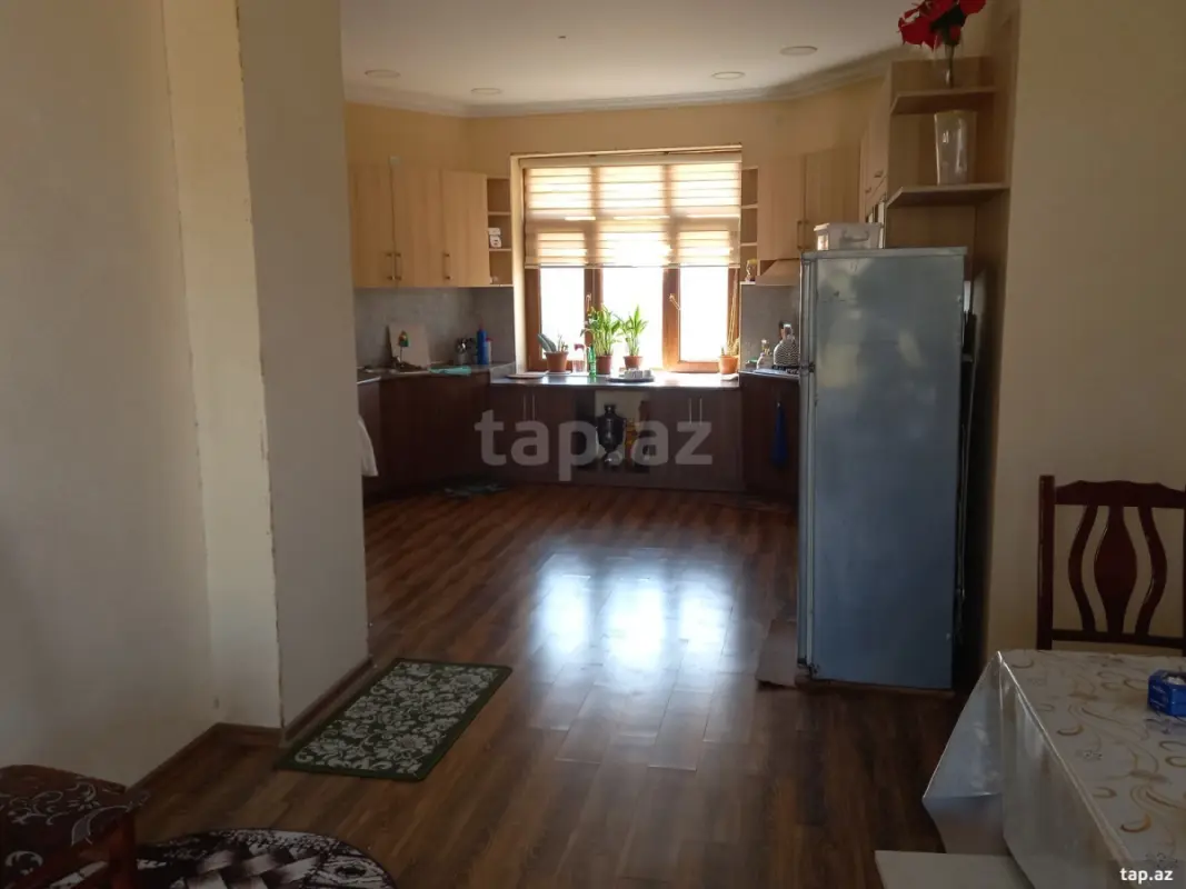 Kirayə verilir 3 otaqlı həyət evi 100 m²