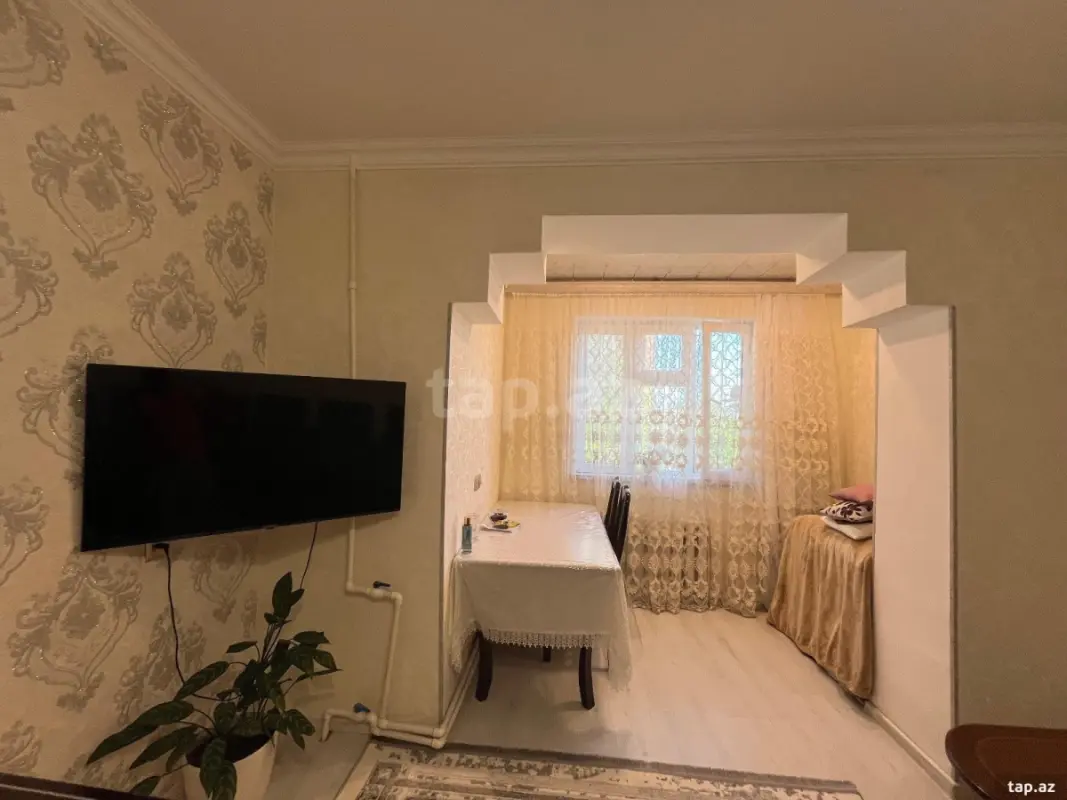Satılır 2 otaqlı mənzil 62 m²