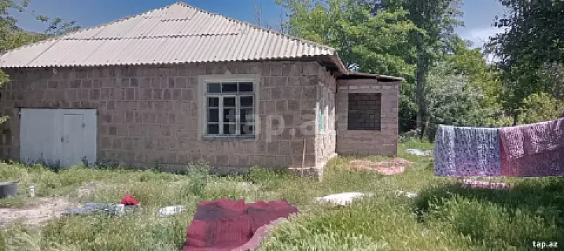 Satılır 3 otaqlı həyət evi 90 m² — Naxçıvan 3 otaq 90.00 m²