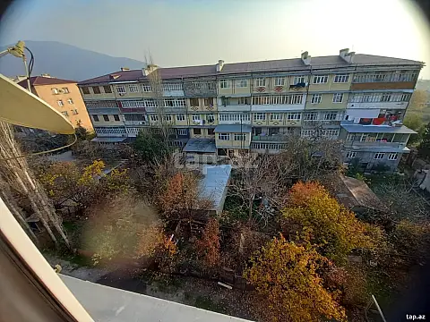 Satılır 4 otaqlı mənzil 105 m² — Şəki 4 otaq 105.00 m²