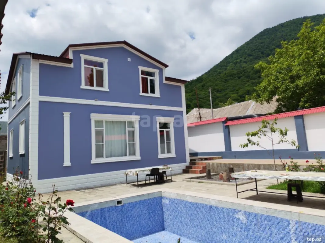Kirayə verilir 5 otaqlı həyət evi 200 m²