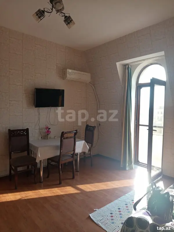 Kirayə verilir 2 otaqlı yeni tikili 50 m²