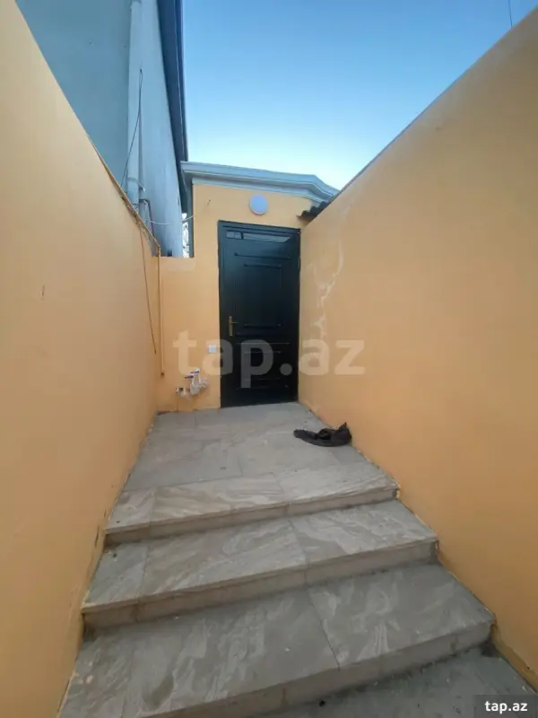 Satılır 2 otaqlı həyət evi 65 m²