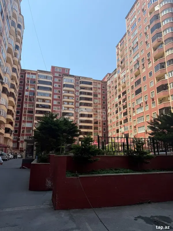 Kirayə verilir 2 otaqlı yeni tikili 75 m²