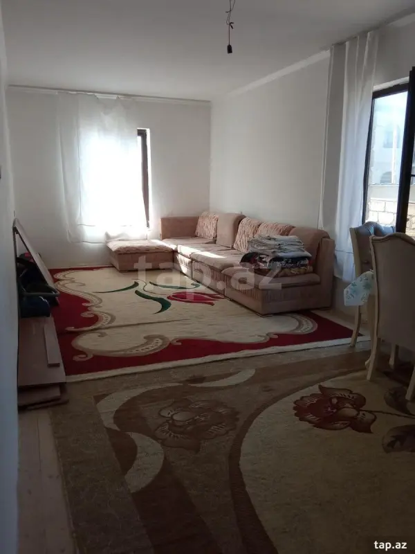 Kirayə verilir 2 otaqlı həyət evi 100 m²