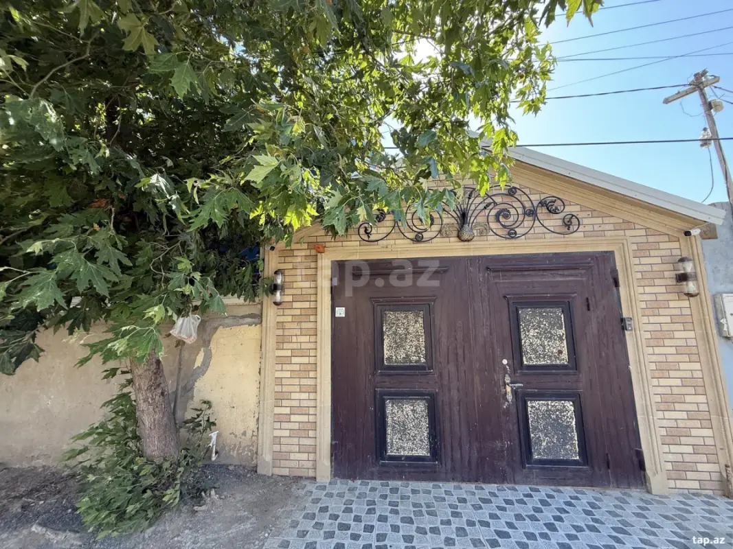 Satılır 7 otaqlı həyət evi 350 m²