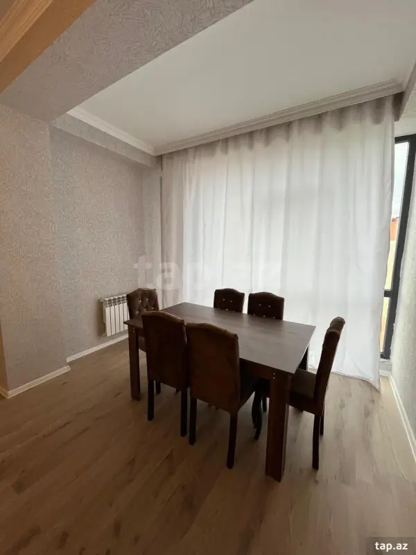 Kirayə verilir 2 otaqlı yeni tikili 95 m²
