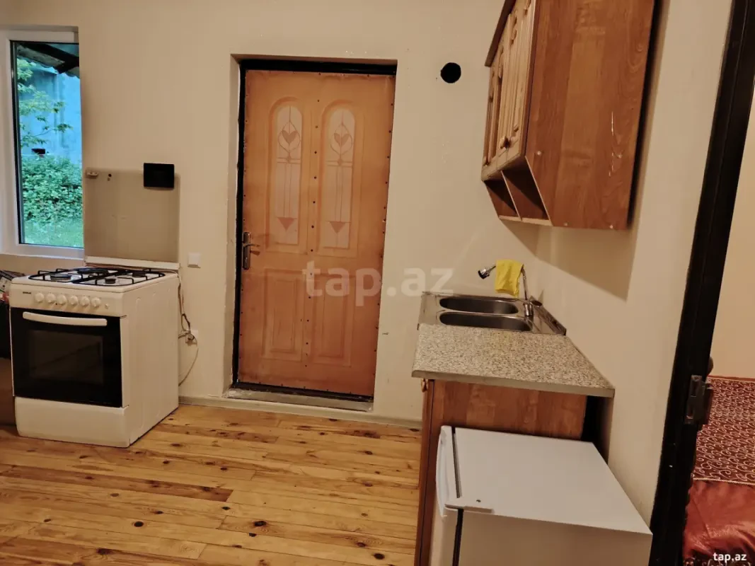 Kirayə verilir 3 otaqlı həyət evi 80 m²