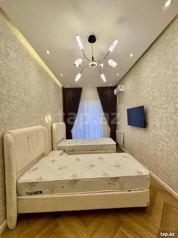 Satılır 3 otaqlı yeni tikili 107 m²