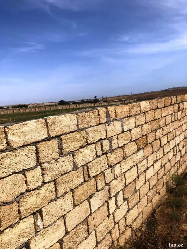 Satılır 6 otaqlı həyət evi 500 m²