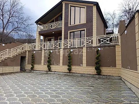 Kirayə verilir 4 otaqlı həyət evi 140 m² — Quba 4 otaq 140.00 m²