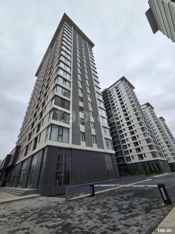 Satılır 3 otaqlı yeni tikili 77 m²