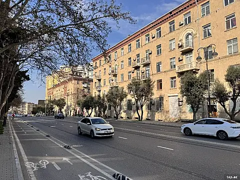 Satılır 3 otaqlı mənzil 85 m² — Bakı, İnşaatçılar 3 otaq 85.00 m²