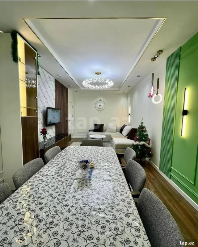 Satılır 2 otaqlı mənzil 82 m²