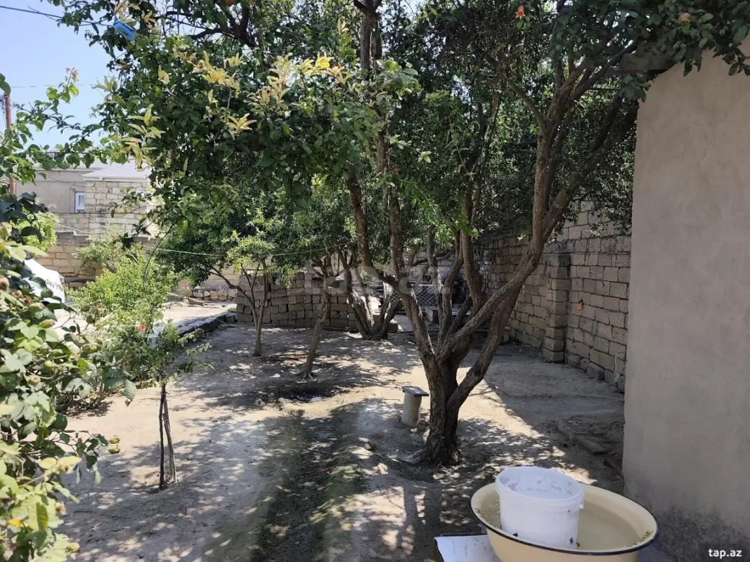 Satılır 3 otaqlı həyət evi 100 m²