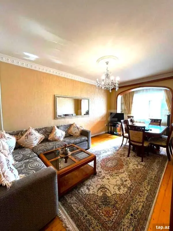 Satılır 4 otaqlı mənzil 110 m²
