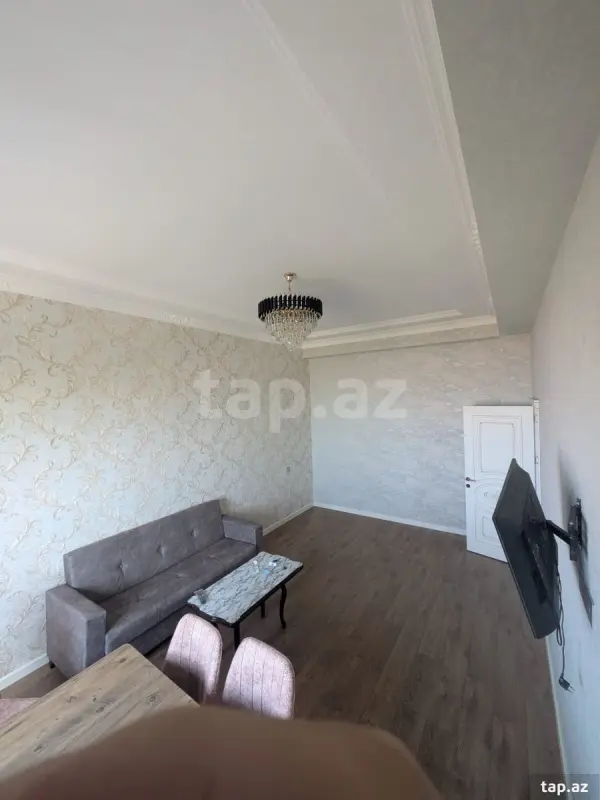 Kirayə verilir 2 otaqlı yeni tikili 64 m²