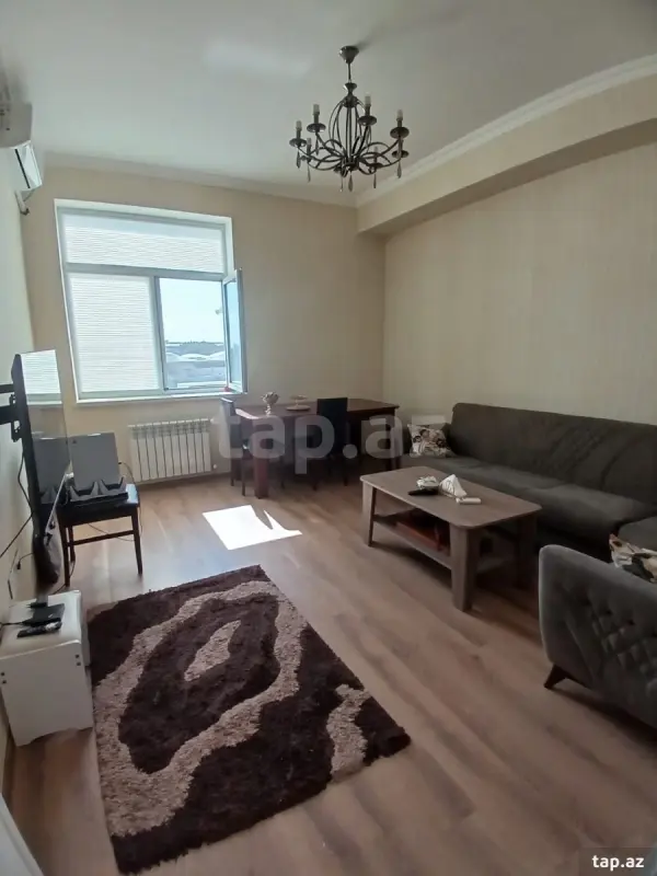 Kirayə verilir 3 otaqlı yeni tikili 80 m²