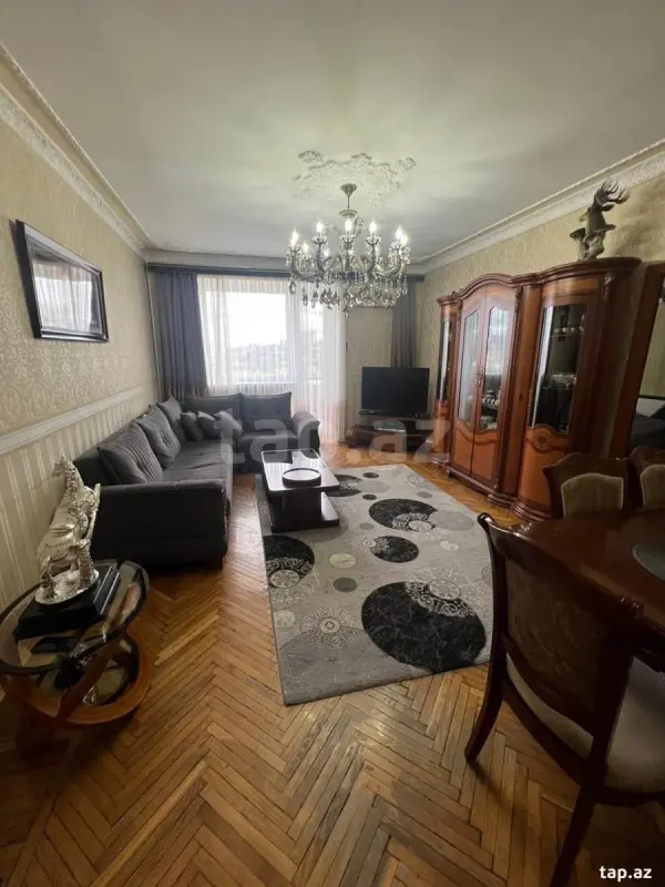 Satılır 4 otaqlı mənzil 100 m²