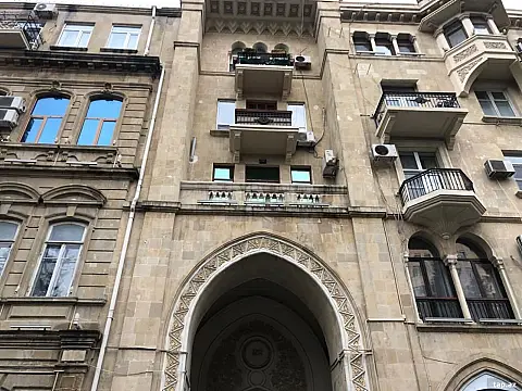 Kirayə verilir 2 otaqlı mənzil 75 m² — Bakı, Nizami 2 otaq 75.00 m²