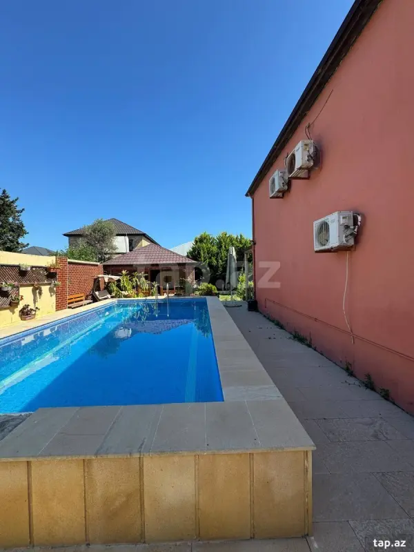 Satılır 6 otaqlı həyət evi 250 m²