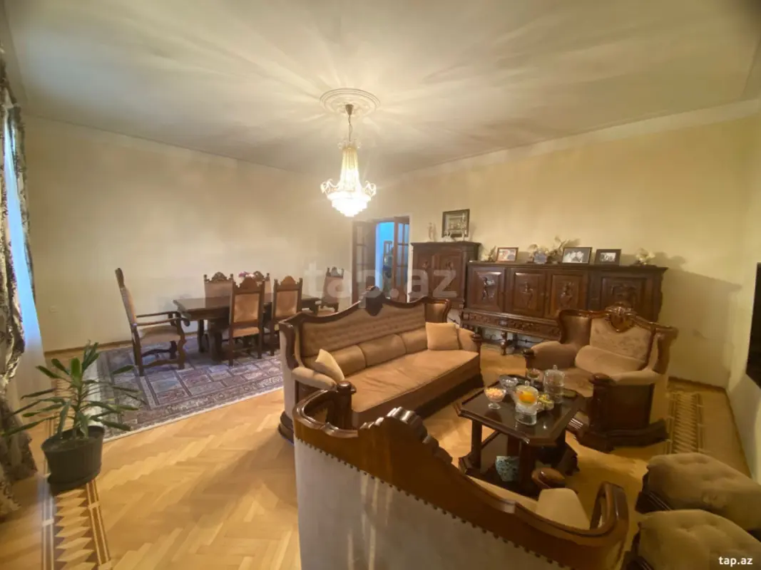 Satılır 4 otaqlı mənzil 100 m²