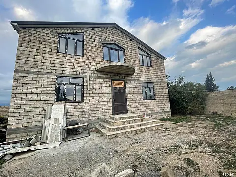 Satılır 6 otaqlı həyət evi 200 m² — Bakı 6 otaq 200.00 m²