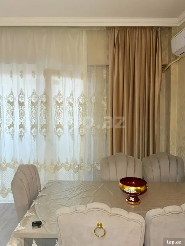 Kirayə verilir 2 otaqlı yeni tikili 72 m²