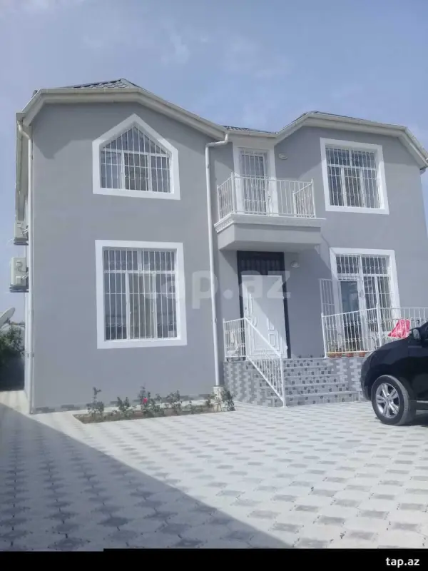 Satılır 5 otaqlı həyət evi 200 m²