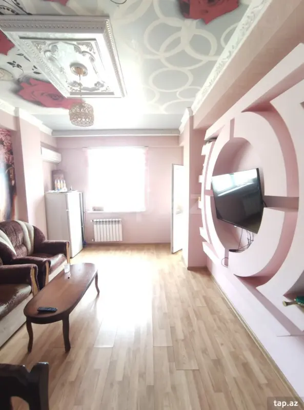 Kirayə verilir 2 otaqlı yeni tikili 50 m²