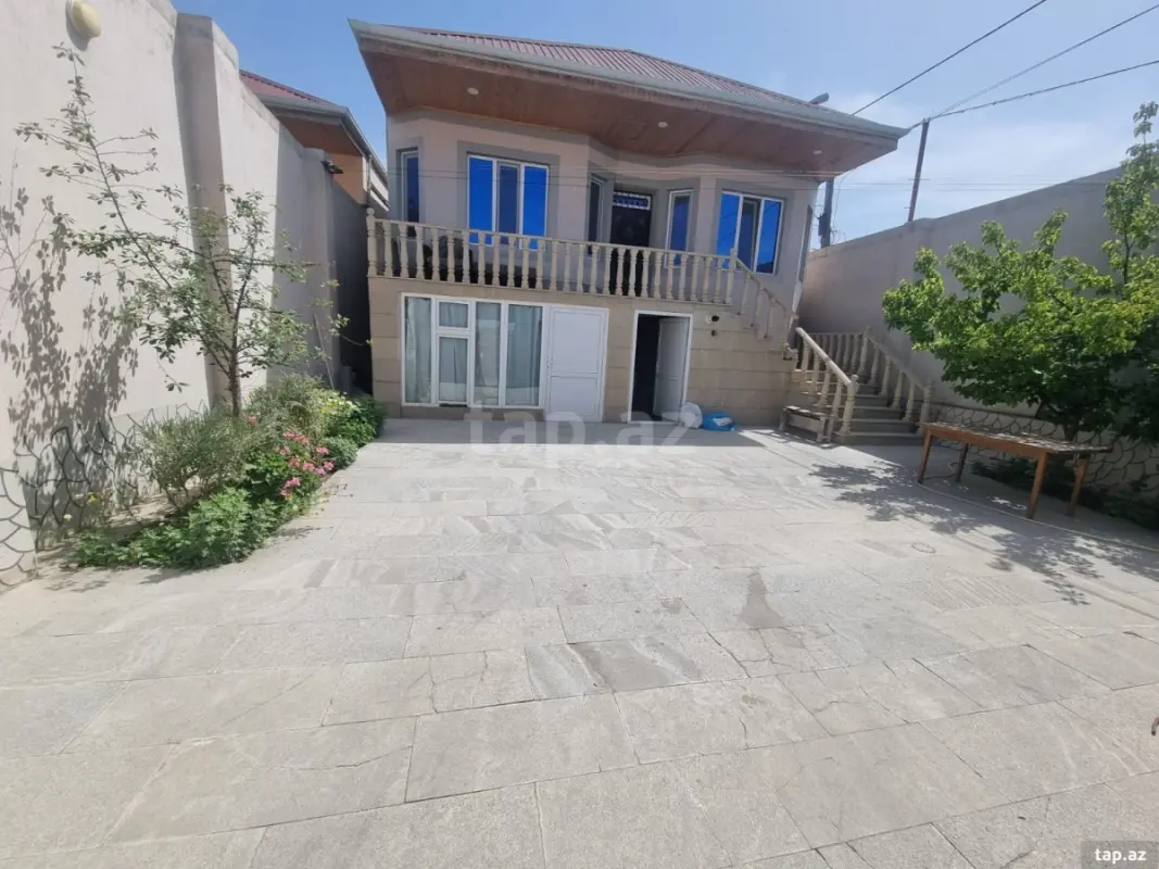 Satılır 4 otaqlı həyət evi 170 m²