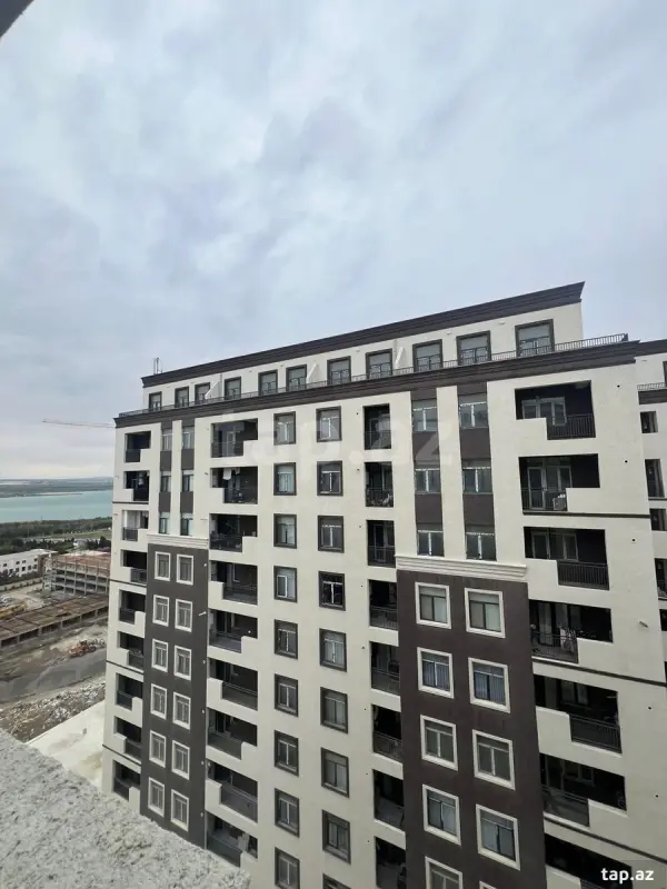 Satılır 3 otaqlı yeni tikili 102 m²